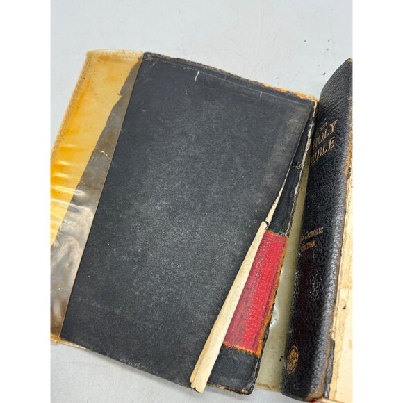 Holy Bible Catholic Edition Red Letter Illustrations published 1948-1950 READ - Picture 15 of 16